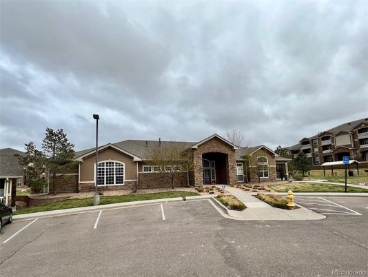 Exterior, Facade, Ranch
