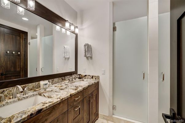 Bathroom, Dual Sink Vanities, Interior