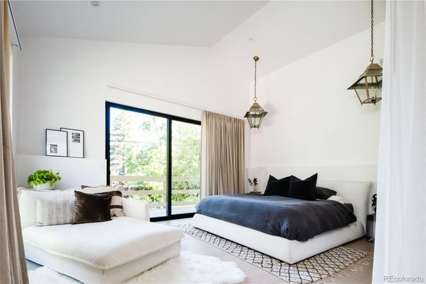 Bedroom, Interior, Pendant Lights