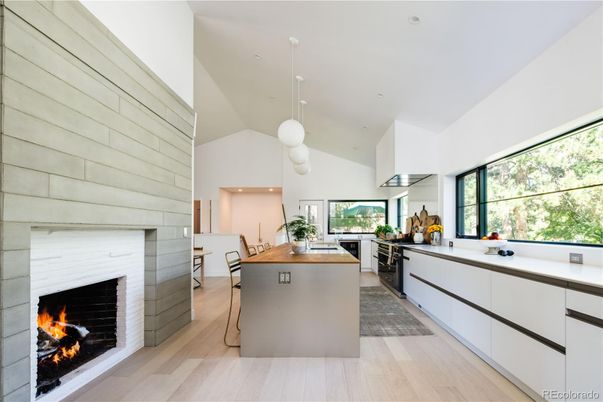 Fireplace, Interior, Kitchen, Pendant Lights, Recessed Lighting, Wood Texture Flooring