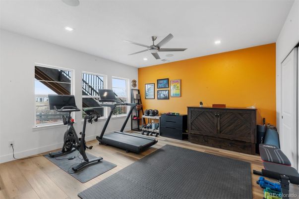 Fitness Equipment, Interior, Recessed Lighting, Wood Texture Flooring
