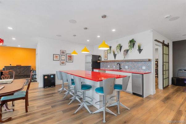 Dining room, Interior, Kitchen, Pendant Lights, Recessed Lighting, Wood Texture Flooring