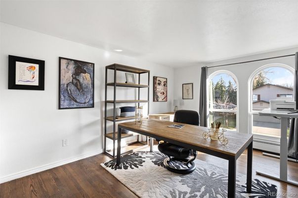 Home Office, Interior, Recessed Lighting, Wood Texture Flooring