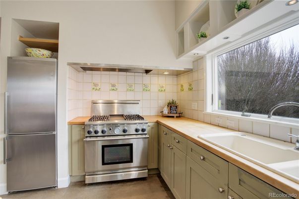 Interior, Kitchen, Stainless Steel Appliances