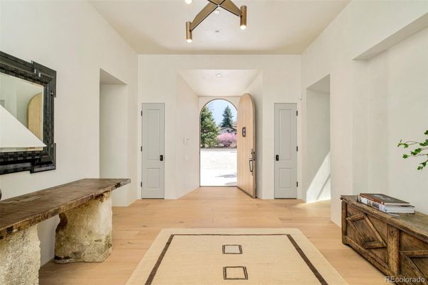 Interior, Pendant Lights, Wood Texture Flooring