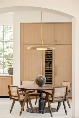 Dining room, Interior