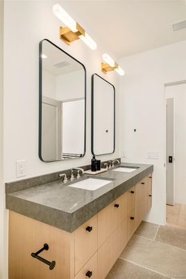 Bathroom, Dual Sink Vanities, Interior