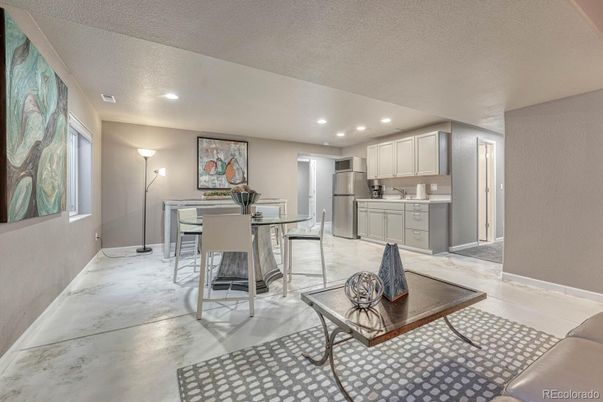 Dining room, Interior, Kitchen, Marble, Recessed Lighting