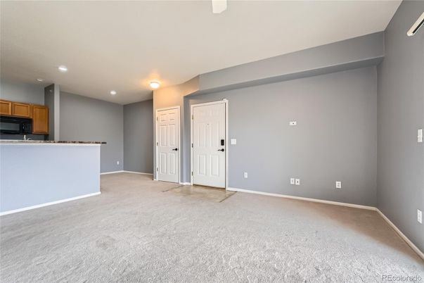 Empty room, Interior, Kitchen, Recessed Lighting