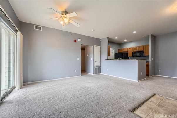 Empty room, Interior, Kitchen, Recessed Lighting