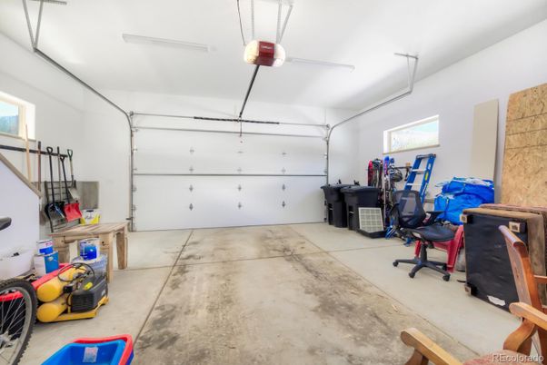 Garage, Interior