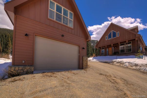 Attached, Exterior, Facade, Farmhouse