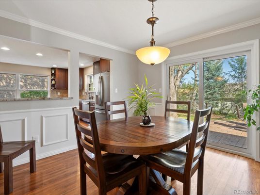 Dining room, Interior, Kitchen, Pendant Lights, Recessed Lighting, Wood Texture Flooring