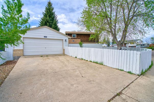 Backyard, Detached Garage, Exterior