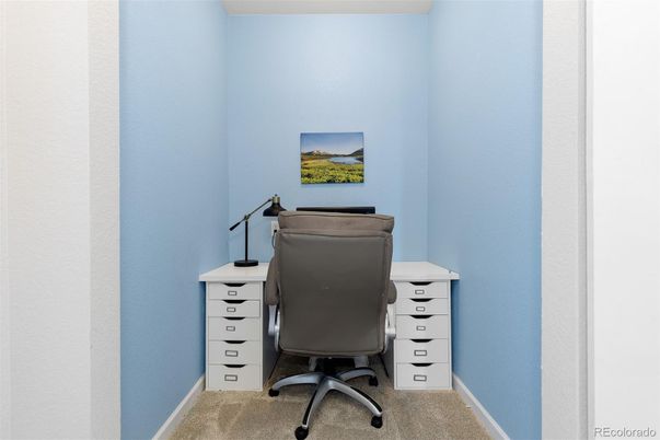 Home Office, Interior