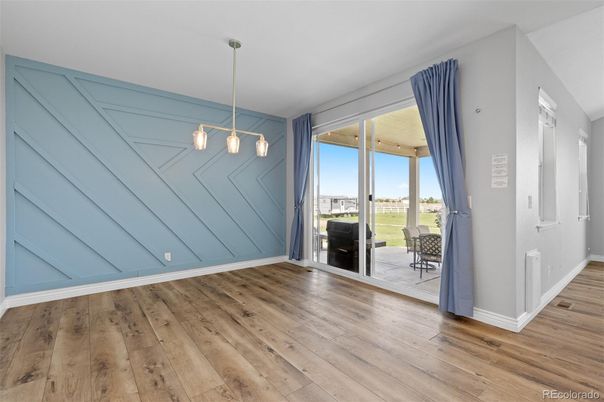 Empty room, Interior, Pendant Lights, Wood Texture Flooring
