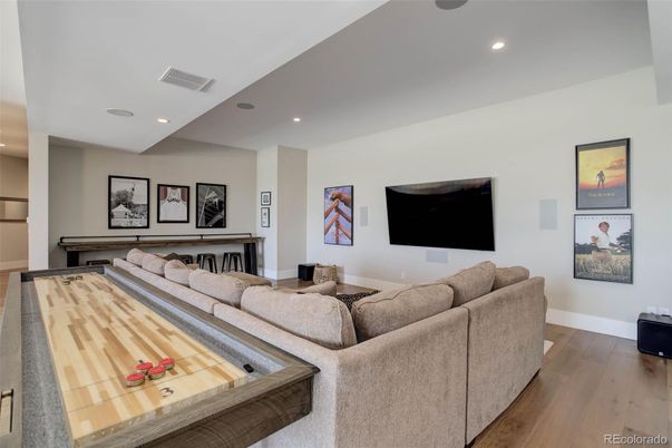 Interior, Living room, Recessed Lighting, Wood Texture Flooring