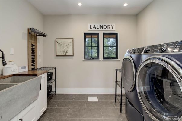 Interior, Recessed Lighting, Washer
