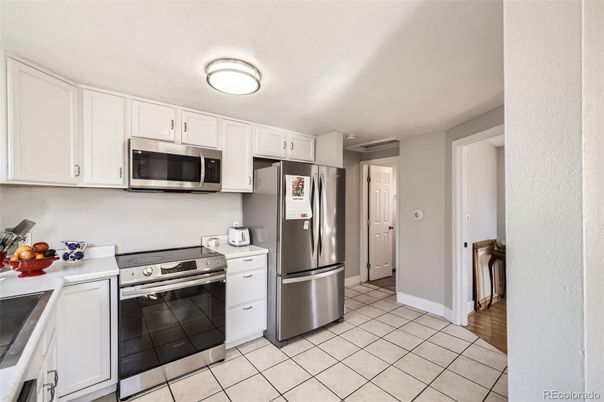 Interior, Kitchen, Stainless Steel Appliances
