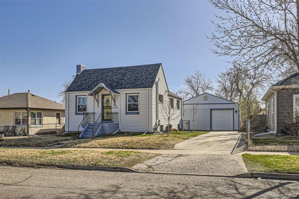 Detached Garage, Exterior, Facade, Cape Cod
