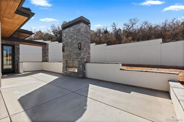Exterior, Fireplace