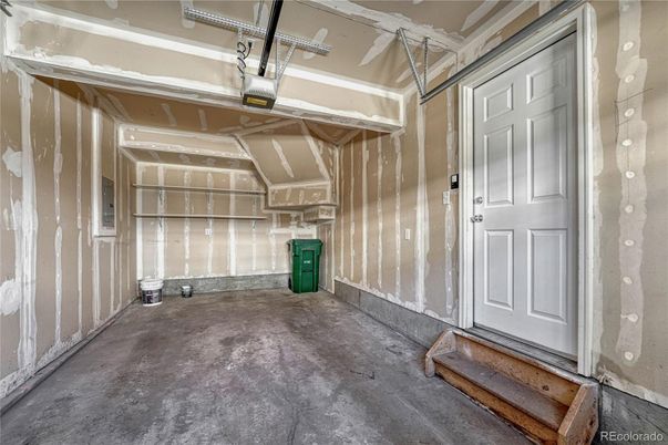 Garage, Interior
