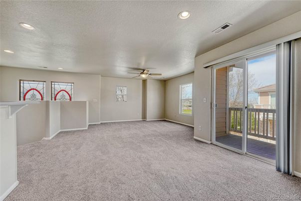 Empty room, Interior, Recessed Lighting