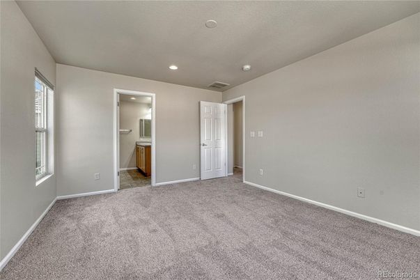 Bathroom, Empty room, Interior, Recessed Lighting