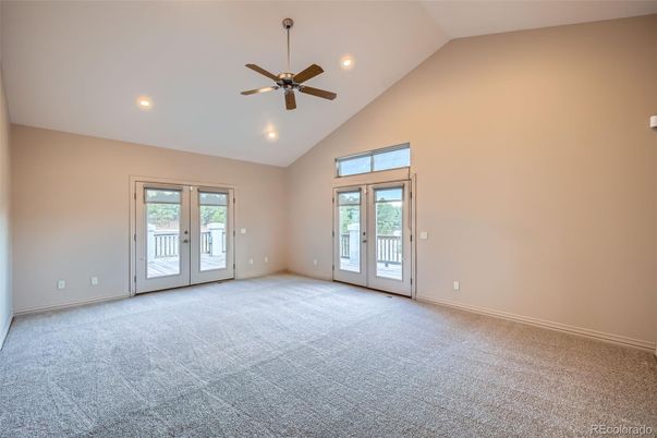 Empty room, Interior, Recessed Lighting