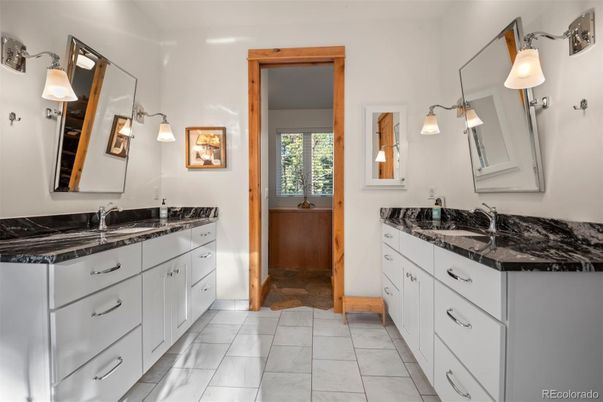 Bathroom, Dual Sink Vanities, Interior