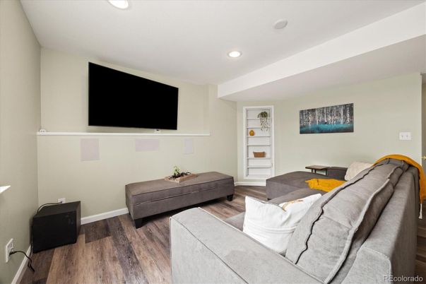 Interior, Living room, Recessed Lighting, Wood Texture Flooring