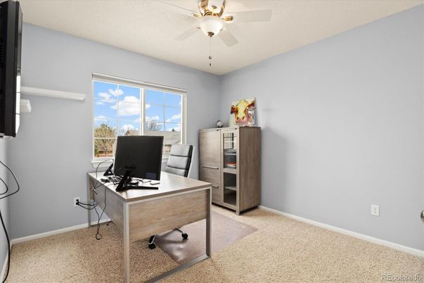 Home Office, Interior