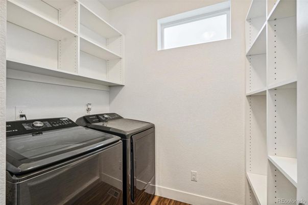 Interior, Washer, Wood Texture Flooring
