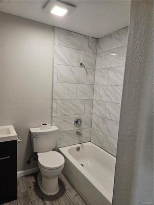 Bathroom, Interior, Marble Walls, Recessed Lighting, Wood Texture Flooring