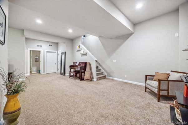 Interior, Piano, Recessed Lighting