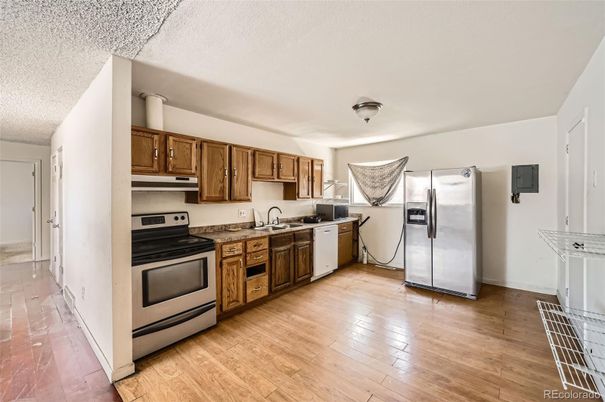 Interior, Kitchen, Stainless Steel Appliances, Wood Texture Flooring