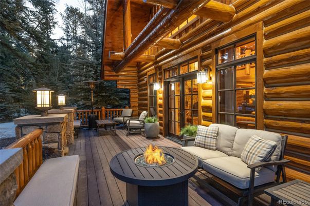 Exterior, Wood Texture Flooring