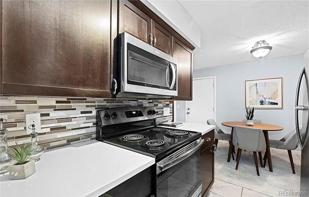 Dining room, Interior, Kitchen, Stainless Steel Appliances