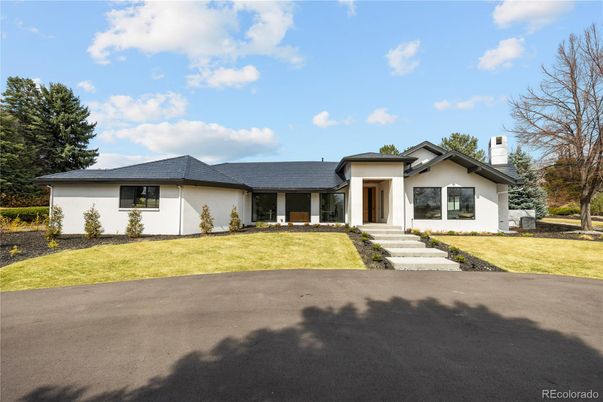Backyard, Exterior, Facade, Ranch