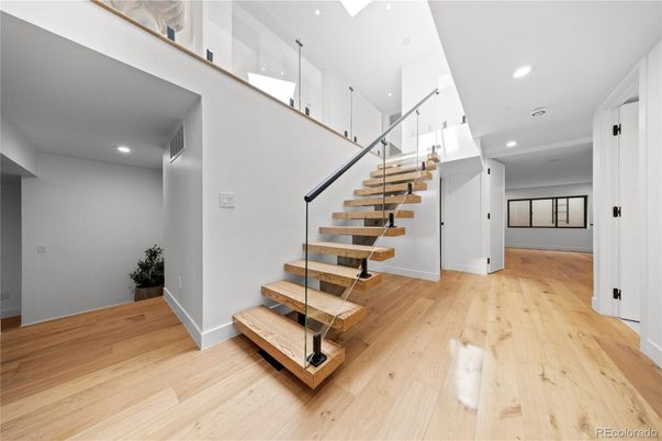 Interior, Recessed Lighting, Wood Texture Flooring