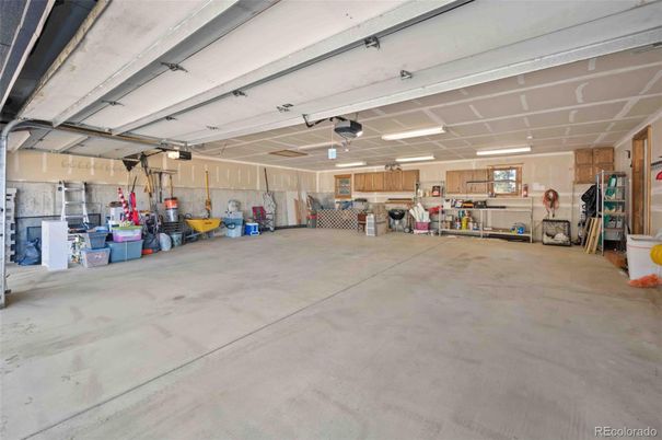 Garage, Interior, Washer