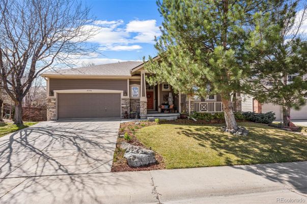 Attached, Exterior, Facade, Ranch