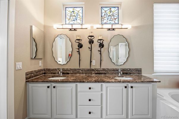 Bathroom, Dual Sink Vanities, Interior