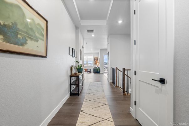 Interior, Recessed Lighting, Wood Texture Flooring