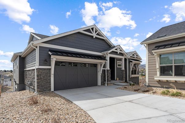 Attached, Exterior, Facade, American Craftsman