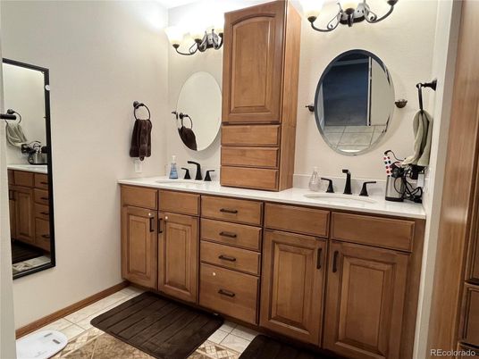 Bathroom, Dual Sink Vanities, Interior