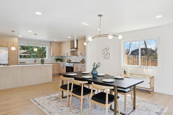 Dining room, Interior, Kitchen, Pendant Lights, Recessed Lighting, Wood Texture Flooring