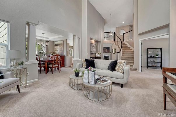 Dining room, Interior, Living room, Pendant Lights, Recessed Lighting