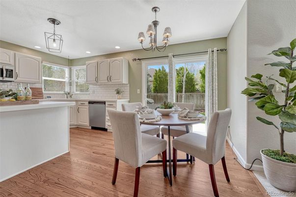 Chandelier, Dining room, Interior, Kitchen, Pendant Lights, Recessed Lighting, Wood Texture Flooring