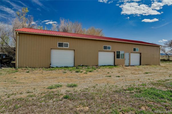 Backyard, Detached Garage, Exterior